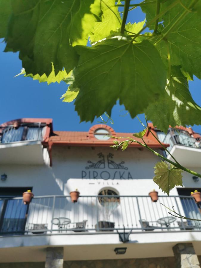 Piroska Villa เฮวิซ ภายนอก รูปภาพ